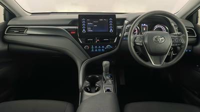 2024 TOYOTA CAMRY interior