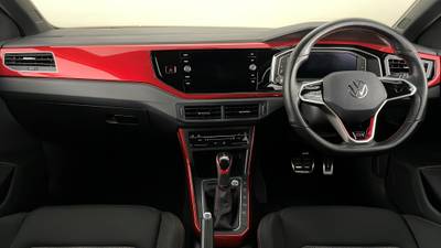 2022 VOLKSWAGEN POLO interior