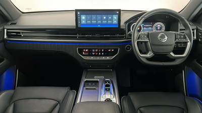 2025 KGM Rexton interior