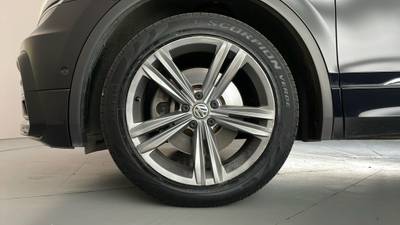 2019 VOLKSWAGEN TIGUAN gallery