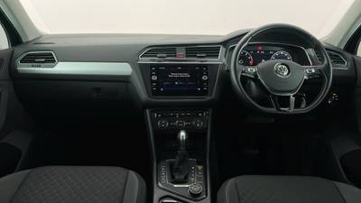 2017 VOLKSWAGEN TIGUAN interior