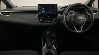 2021 TOYOTA COROLLA interior