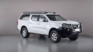 2017 NISSAN NAVARA