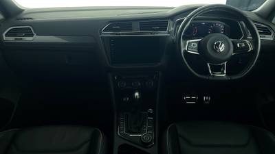 2021 VOLKSWAGEN TIGUAN interior