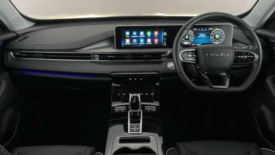 2025 CHERY TIGGO 4 interior