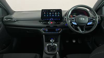 2021 HYUNDAI I30 interior