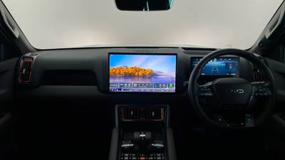 2025 BYD SHARK 6 interior