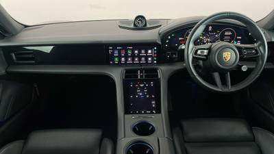 2022 PORSCHE TAYCAN interior