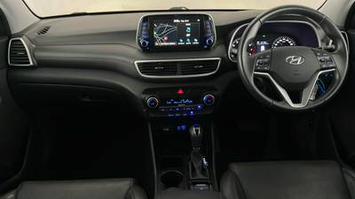2018 HYUNDAI TUCSON interior