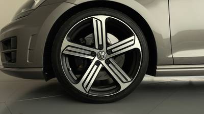 2017 VOLKSWAGEN GOLF gallery