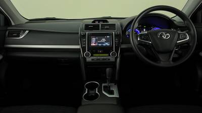 2017 TOYOTA CAMRY interior