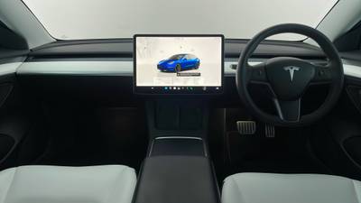 2022 Tesla Model 3 interior