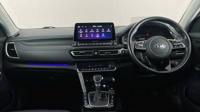 2019 KIA SELTOS interior