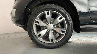 2016 FORD EVEREST gallery