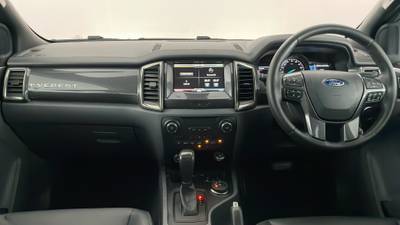 2016 FORD EVEREST interior