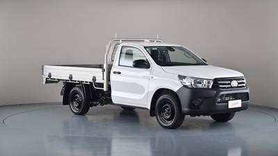 2022 TOYOTA HILUX