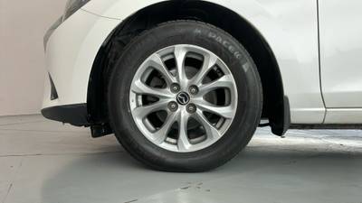 2016 MAZDA 2 gallery