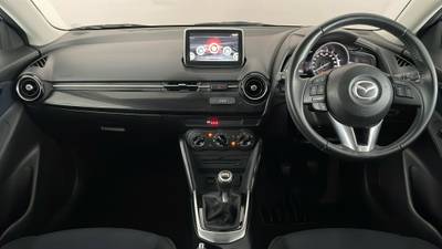 2016 MAZDA 2 interior