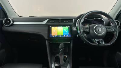 2020 MG ZST interior