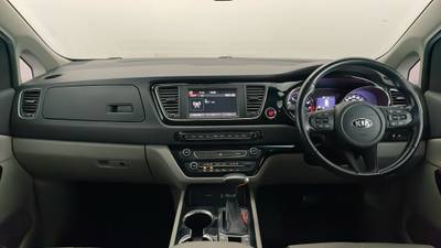 2018 KIA CARNIVAL interior