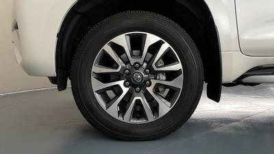 2023 TOYOTA LANDCRUISER PRADO gallery