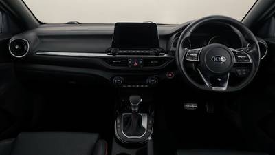 2019 KIA CERATO interior
