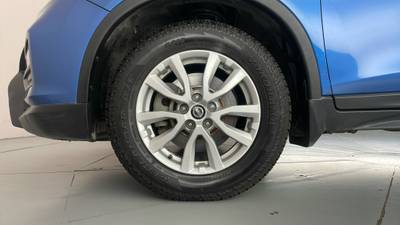 2017 Nissan X-Trail gallery