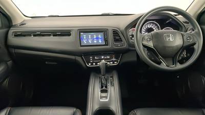2018 HONDA HR-V interior