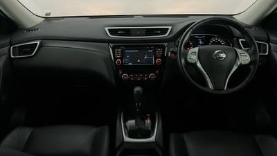 2014 NISSAN X-TRAIL interior