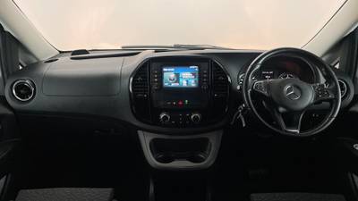 2022 MERCEDES-BENZ VITO interior