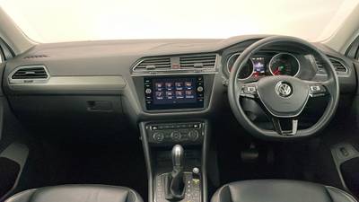 2018 VOLKSWAGEN TIGUAN interior