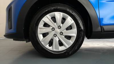 2021 KIA STONIC gallery