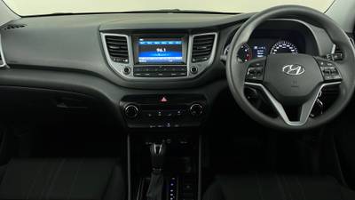 2016 HYUNDAI TUCSON interior