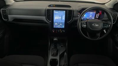 2022 Ford Ranger interior