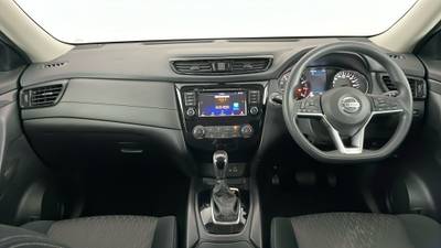 2022 NISSAN X-TRAIL interior