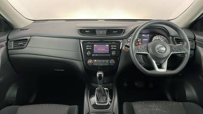 2018 NISSAN X-TRAIL interior