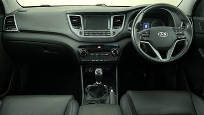 2016 HYUNDAI TUCSON interior