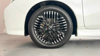 2023 NISSAN LEAF gallery