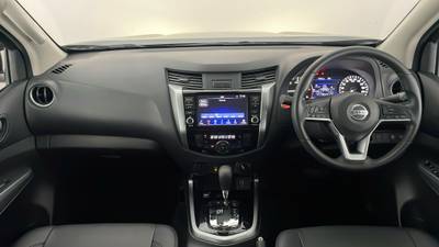 2023 NISSAN NAVARA interior