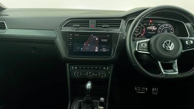 2017 VOLKSWAGEN TIGUAN interior