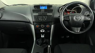 2015 MAZDA BT-50 interior