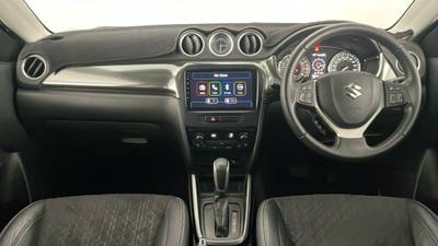 2022 Suzuki Vitara interior