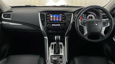 2019 MITSUBISHI PAJERO SPORT interior