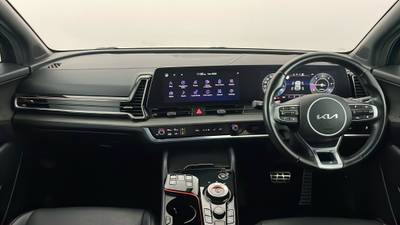 2022 KIA SPORTAGE interior