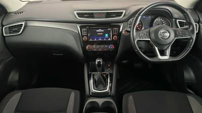 2020 NISSAN QASHQAI interior