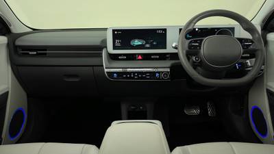 2021 HYUNDAI IONIQ 5 interior