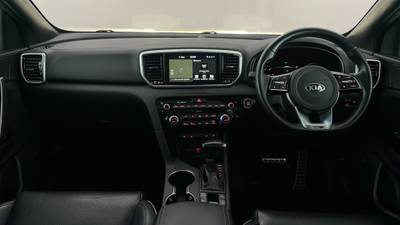 2018 KIA SPORTAGE interior