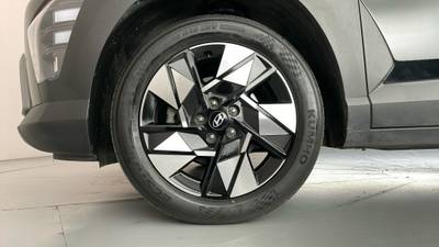 2024 HYUNDAI KONA gallery
