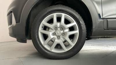 2016 HOLDEN CAPTIVA gallery