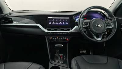 2021 KIA NIRO interior